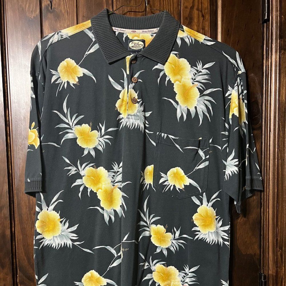 Tommy Bahama Hawaiian Floral Short Sleeve  Pullover Collared Shirt Size Large